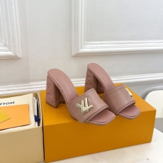 Louis Vuitton Slippers